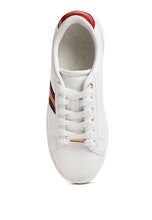 Cargar imagen en el visor de la galería, Loyalty Embroidery Detail Sneakers