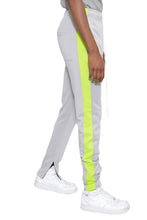 Cargar imagen en el visor de la galería, SINGLE STRIPE ANKLE ZIPPER TRACK PANTS