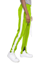 Cargar imagen en el visor de la galería, SINGLE STRIPE ANKLE ZIPPER TRACK PANTS