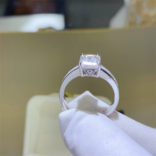 Load image into Gallery viewer, 3 Carat Moissanite 925 Sterling Silver Ring