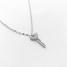 Load image into Gallery viewer, Amour Key to my Heart Necklace