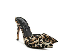 Cargar imagen en el visor de la galería, Joelle High Heel Bow Tie Leopard Print Mules