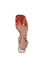 Cargar imagen en el visor de la galería, SUCH FLIRT SNAKE PATTERN BLOCK HEELED SANDALS