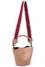 Cargar imagen en el visor de la galería, Fashion Bucket Crossbody Bag with Guitar Strap