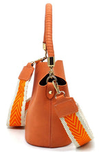 Cargar imagen en el visor de la galería, Fashion Bucket Crossbody Bag with Guitar Strap