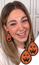 Cargar imagen en el visor de la galería, Jack O Lantern Teardrop Earrings