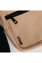 Load image into Gallery viewer, Jet Crossbody Sling