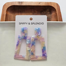Load image into Gallery viewer, Avery Earrings - Dreamy