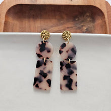 Load image into Gallery viewer, Nora Earrings - Blonde Tortoise