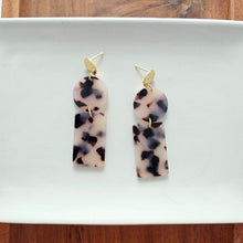 Load image into Gallery viewer, Nora Earrings - Blonde Tortoise