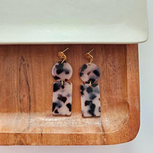 Load image into Gallery viewer, Nora Earrings - Blonde Tortoise