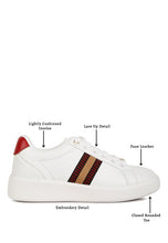 Cargar imagen en el visor de la galería, Loyalty Embroidery Detail Sneakers