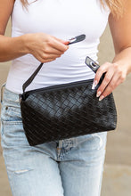 Cargar imagen en el visor de la galería, Mia Convertible Woven Crossbody Handbag
