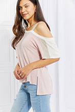 Cargar imagen en el visor de la galería, Andree by Unit Full Size Something Simple Cold Shoulder Tee