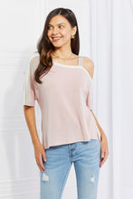 Cargar imagen en el visor de la galería, Andree by Unit Full Size Something Simple Cold Shoulder Tee