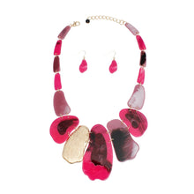 Load image into Gallery viewer, Bib Marbled Fuchsia Link Necklace for Women