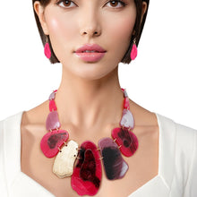 Load image into Gallery viewer, Bib Marbled Fuchsia Link Necklace for Women