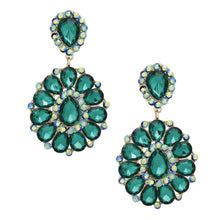 Cargar imagen en el visor de la galería, Clip On Brilliant Green Teardrop Crystal Earrings
