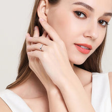 Load image into Gallery viewer, 925 Sterling Silver Inlaid Moissanite Ring