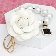 Load image into Gallery viewer, Keychain White Camellia Pearl Wristlet Bag Clip