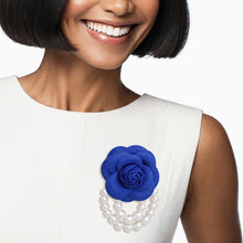 Cargar imagen en el visor de la galería, ZPB Sorority Blue Flower Draped Pearls Brooch Pin