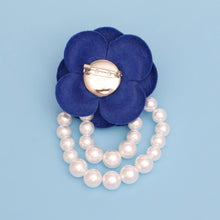 Cargar imagen en el visor de la galería, ZPB Sorority Blue Flower Draped Pearls Brooch Pin