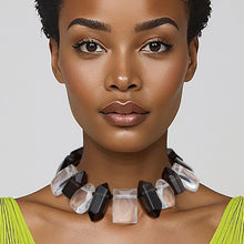 Load image into Gallery viewer, Toggle Chunky Transparent Black Clear Bead Necklace