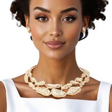 Cargar imagen en el visor de la galería, Collar Gold Melted Metal Rigid Armor Necklace