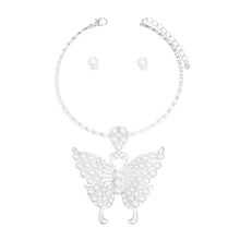 Cargar imagen en el visor de la galería, Choker Silver Pearl Butterfly Pendant Necklace