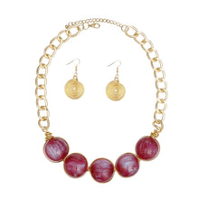 Load image into Gallery viewer, Collar Red Galactic Bead Gold Chain Necklace