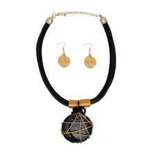 Cargar imagen en el visor de la galería, Pendant Black Leather Wire Wrapped Resin Necklace