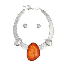 Cargar imagen en el visor de la galería, Collar Silver Omega Orange Resin Tribal Necklace