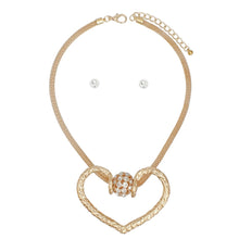 Cargar imagen en el visor de la galería, Pendant Gold Mesh Chain Chunky Heart Necklace