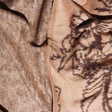 Cargar imagen en el visor de la galería, Kimono Ruana Acrylic Camel Flower Knit For Women