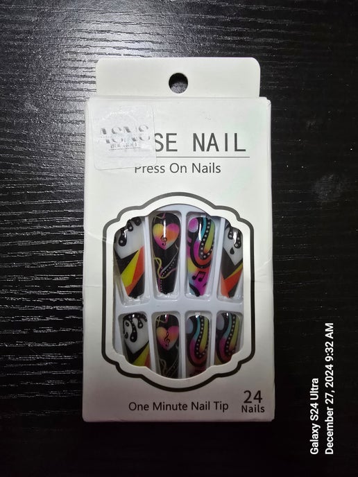 5034 - Press-on Nails