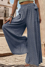 Cargar imagen en el visor de la galería, Printed Tied Wide Leg Pants