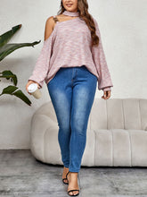 Cargar imagen en el visor de la galería, Plus Size Mock Neck Cutout Shoulder Blouse