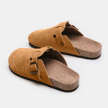 Cargar imagen en el visor de la galería, Suede Closed Toe Buckle Slide