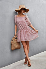 Cargar imagen en el visor de la galería, Swiss Dot Square Neck Half Balloon Sleeve Dress