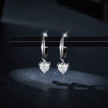 Cargar imagen en el visor de la galería, 1 Carat Moissanite 925 Sterling Silver Heart Earrings