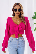 Cargar imagen en el visor de la galería, Bow V-Neck Long Sleeve Cropped Sweater