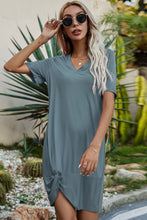 Cargar imagen en el visor de la galería, Twisted V-Neck Short Sleeve Dress