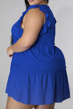 Cargar imagen en el visor de la galería, Plus Size V-Neck Frill Trim Mini Dress