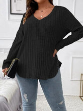 Cargar imagen en el visor de la galería, Plus Size V-Neck Long Sleeve T-Shirt