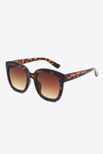 Load image into Gallery viewer, Polycarbonate Frame Square Sunglasses