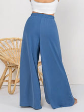 Cargar imagen en el visor de la galería, Plus Size Tied Slit Wide Leg Pants