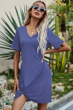 Cargar imagen en el visor de la galería, Twisted V-Neck Short Sleeve Dress
