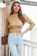 Cargar imagen en el visor de la galería, Openwork Plaid Round Neck Cropped Sweater