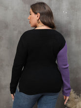 Cargar imagen en el visor de la galería, Plus Size Two-Tone Surplice Neck Sweater
