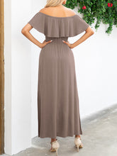 Cargar imagen en el visor de la galería, Off-Shoulder Slit Maxi Dress
